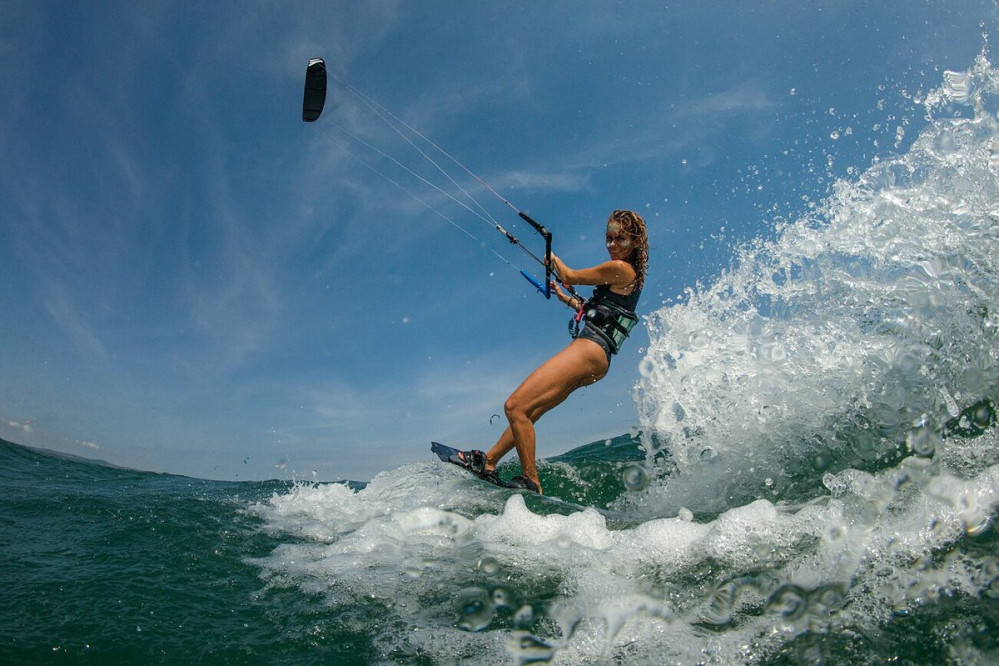 Dịch Vụ Quay Phim Flycam Kite Surfing Nha Trang